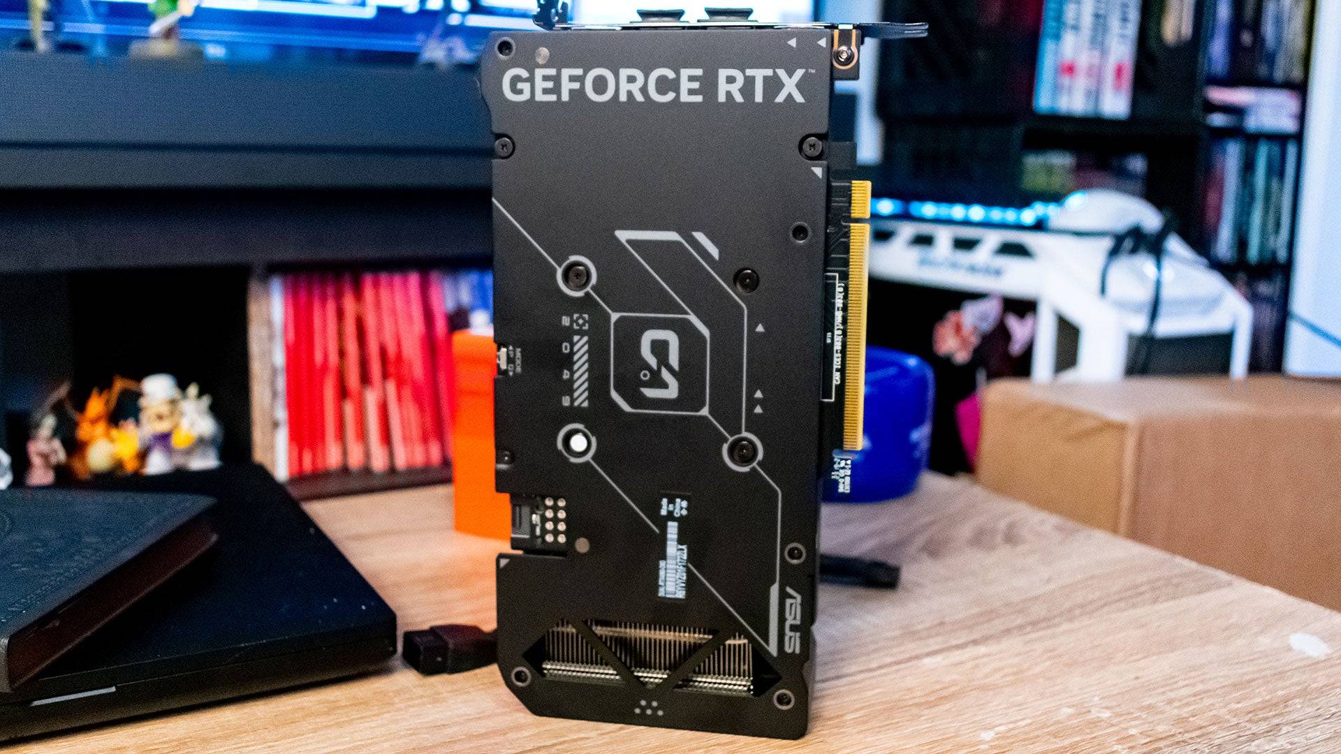 RTX 4060 Larawan 5