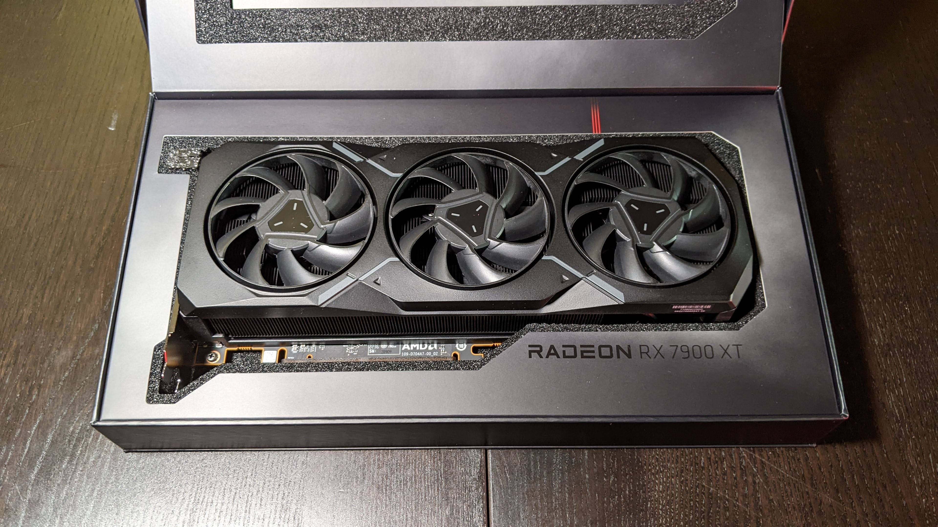 RX 7900 XTX IMAGE 3