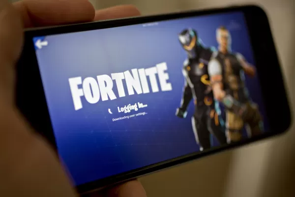 Ang Fortnite ay sa wakas ay nakatakdang bumalik sa mga iPhone sa Estados Unidos, halos limang taon matapos na mahila ang laro. Photographer: Andrew Harrer/Bloomberg sa pamamagitan ng Mga Larawan ng Getty.