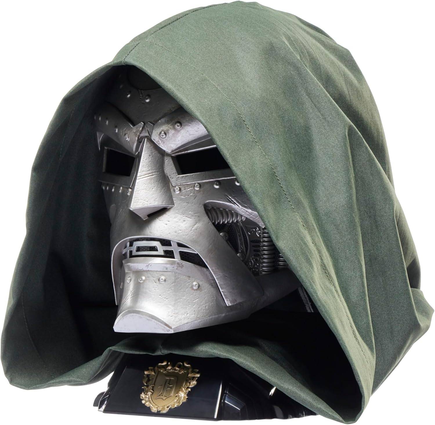 Doktor Doom Helmet Preorders kini tinggal dalam siri Marvel Legends