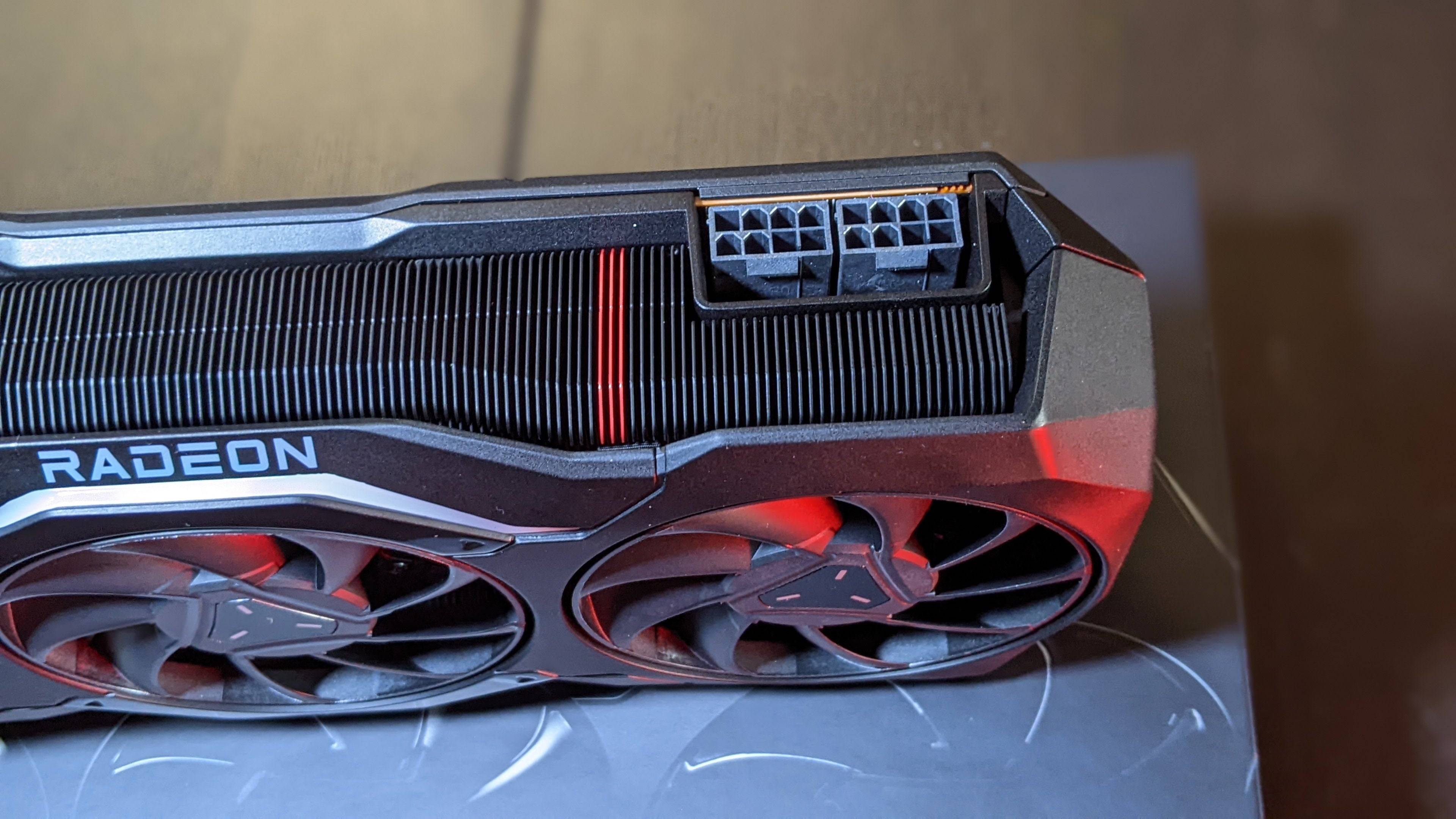 AMD RADEON RX 7900 XTX 사진 6